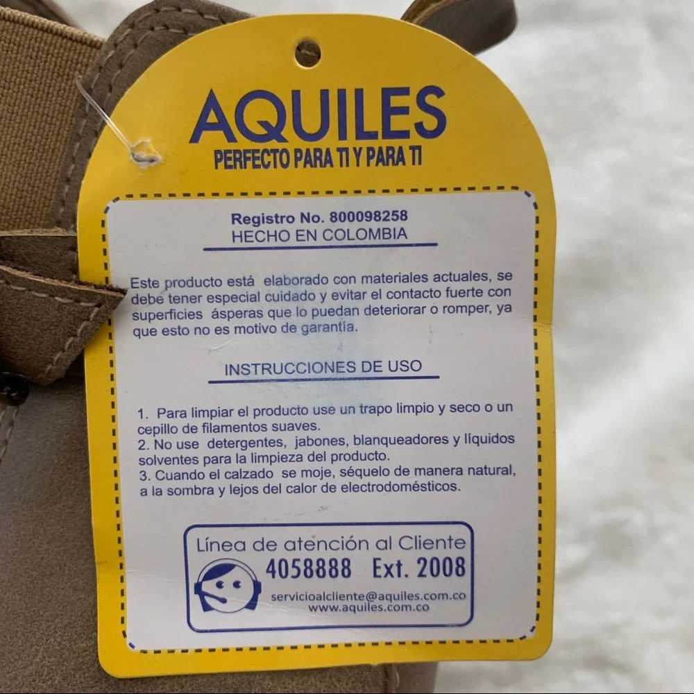 *NWT* AQUILES beautiful imported boots from Colombia